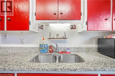 10 Henrietta Street Brantford ON N3T 3Y9