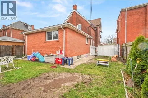 10 Henrietta Street Brantford ON N3T 3Y9