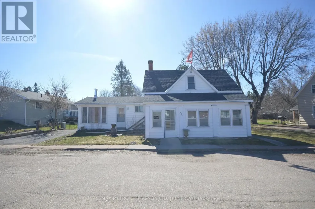 235 Renfrew Avenue West Renfrew ON K7V 2Y7