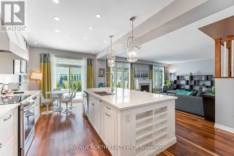 714 Bunchberry Way Ottawa ON K1T 0J8