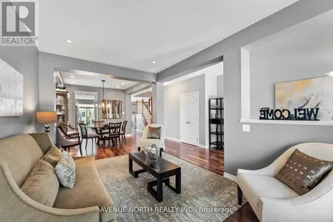 714 Bunchberry Way Ottawa ON K1T 0J8
