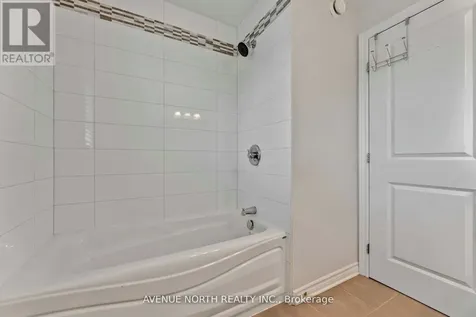 714 Bunchberry Way Ottawa ON K1T 0J8