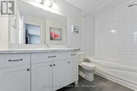 714 Bunchberry Way Ottawa ON K1T 0J8