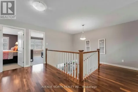 714 Bunchberry Way Ottawa ON K1T 0J8