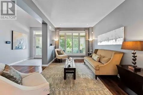 714 Bunchberry Way Ottawa ON K1T 0J8