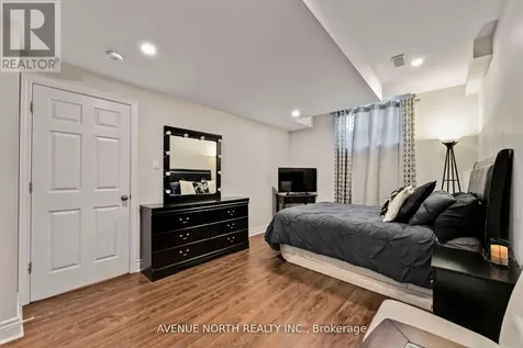 714 Bunchberry Way Ottawa ON K1T 0J8