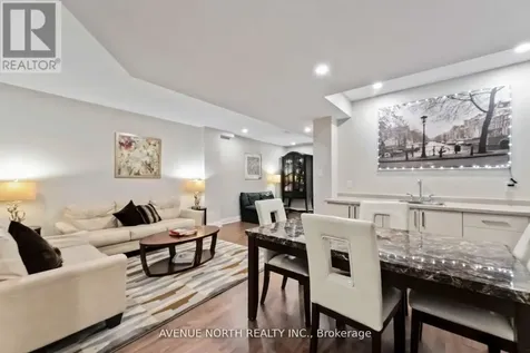 714 Bunchberry Way Ottawa ON K1T 0J8