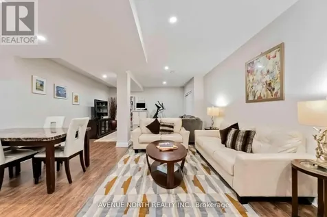 714 Bunchberry Way Ottawa ON K1T 0J8