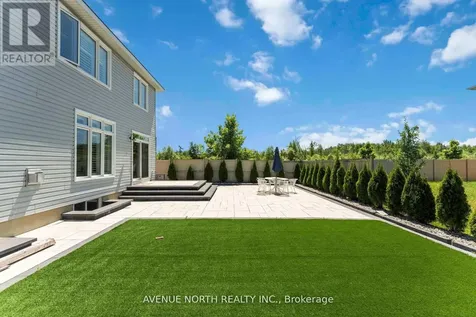 714 Bunchberry Way Ottawa ON K1T 0J8