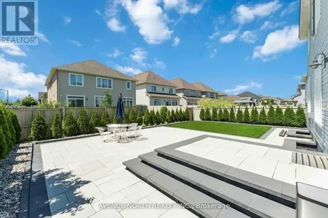 714 Bunchberry Way Ottawa ON K1T 0J8