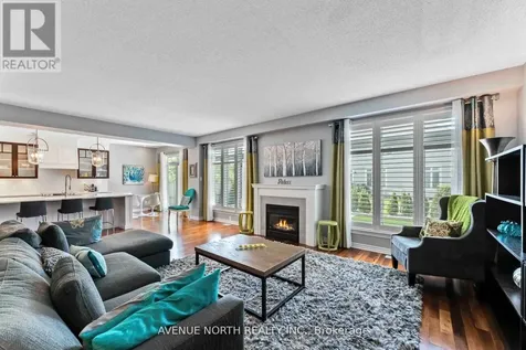 714 Bunchberry Way Ottawa ON K1T 0J8