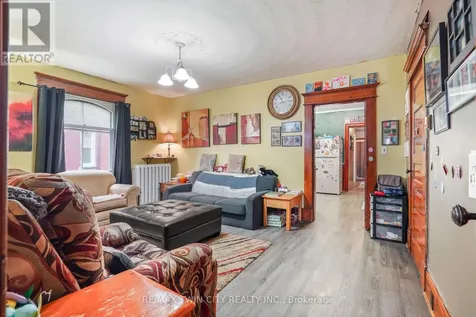 10 Henrietta Street Brantford ON N3T 3Y9