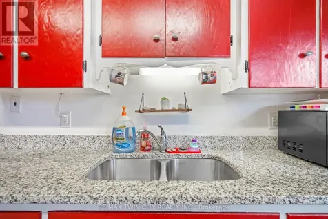 10 Henrietta Street Brantford ON N3T 3Y9