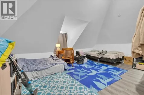 539 Campbell Avenue Windsor ON N9B 2H5