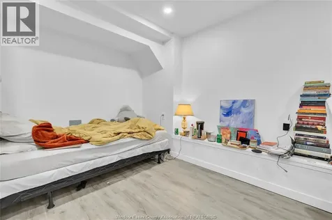 539 Campbell Avenue Windsor ON N9B 2H5