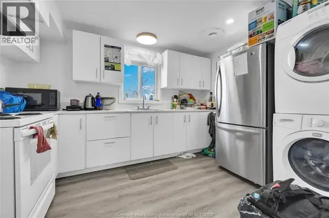 539 Campbell Avenue Windsor ON N9B 2H5
