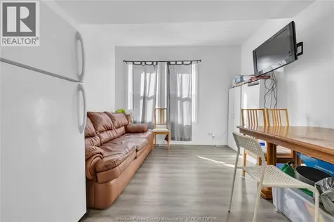 539 Campbell Avenue Windsor ON N9B 2H5