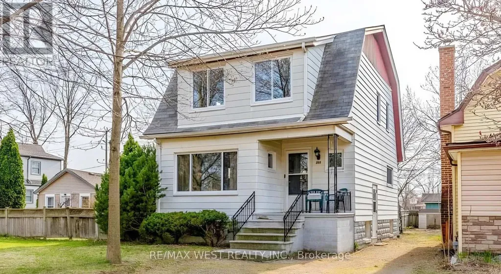 959 Westminster Boulevard Windsor ON N8S 2C2