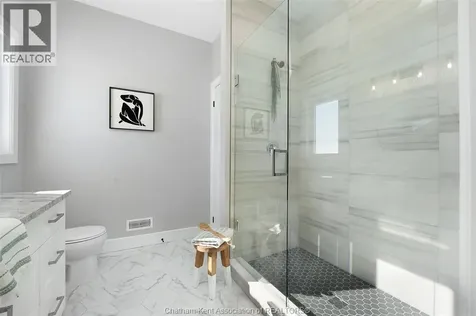 106 Mckenzie Court Chatham ON N7L 0G7
