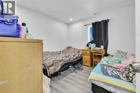 539 Campbell Avenue Windsor ON N9B 2H5