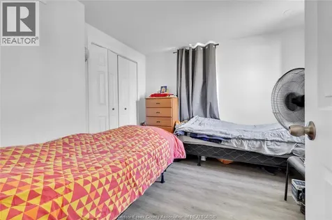 539 Campbell Avenue Windsor ON N9B 2H5