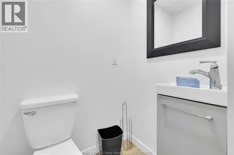 539 Campbell Avenue Windsor ON N9B 2H5