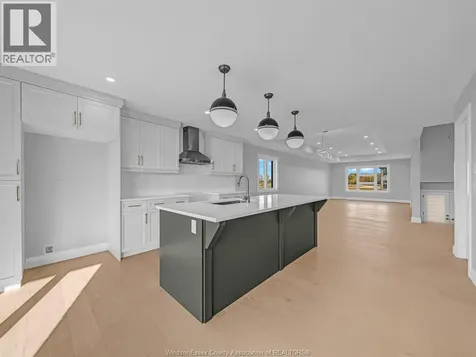 5201 Aiden Avenue Tecumseh ON N0R 1K0