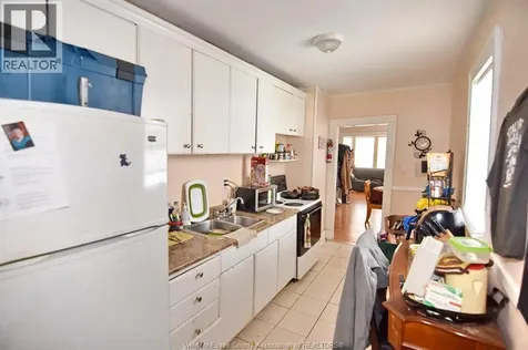 1441 Ellis East Windsor ON N8X 2J7