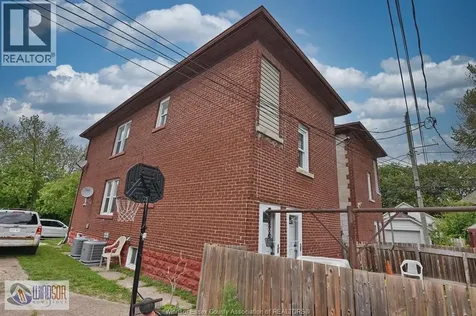 1441 Ellis East Windsor ON N8X 2J7