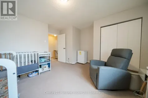 391 Pioneer Drive Kitchener ON N2P 1L8