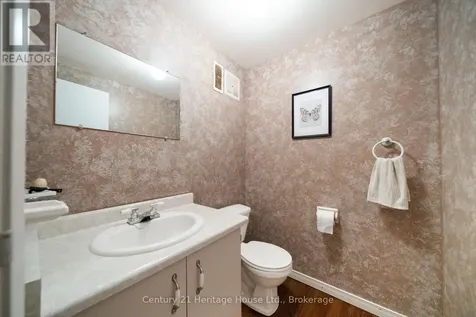 391 Pioneer Drive Kitchener ON N2P 1L8