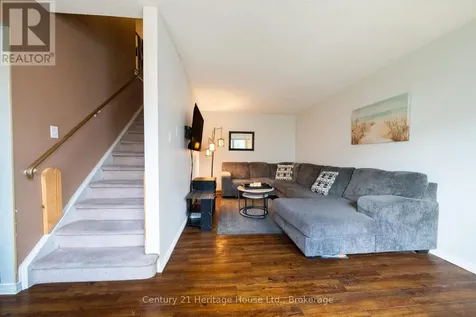 391 Pioneer Drive Kitchener ON N2P 1L8