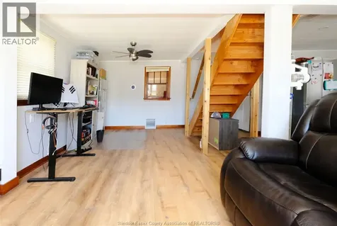 31 Maidstone Avenue East Essex ON N8M 2J3
