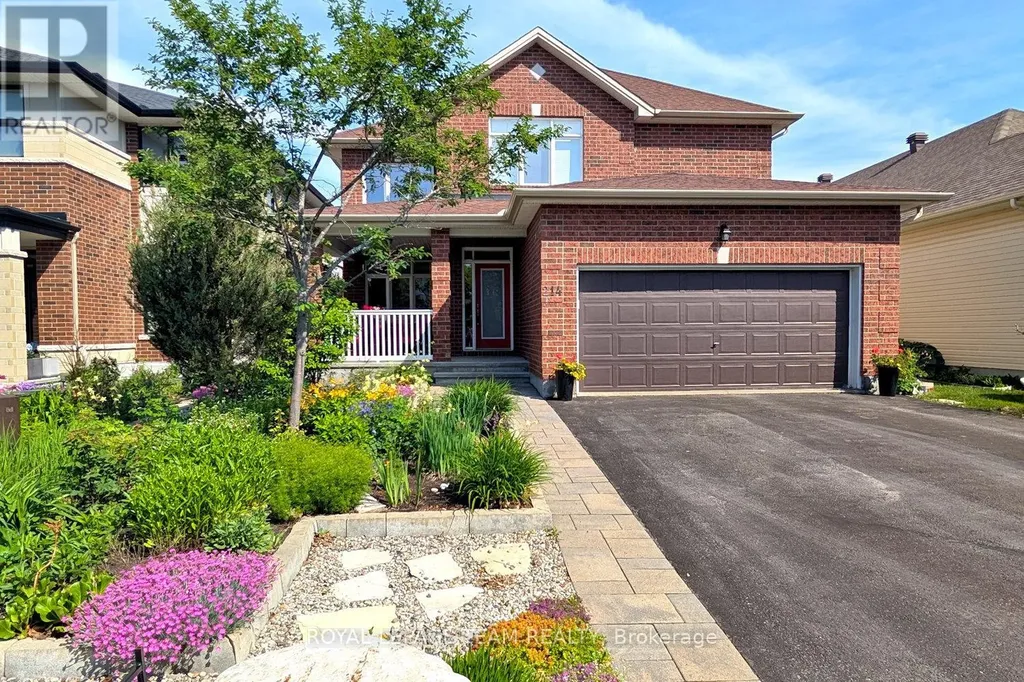 214 Davy Street Ottawa ON K2M 0H6