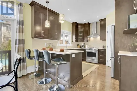 214 Davy Street Ottawa ON K2M 0H6