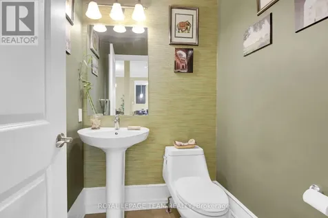 214 Davy Street Ottawa ON K2M 0H6