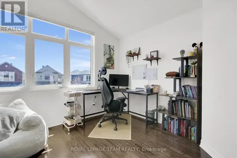 214 Davy Street Ottawa ON K2M 0H6