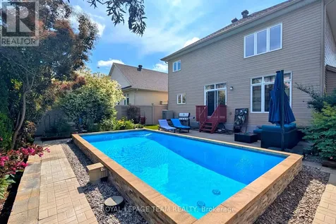 214 Davy Street Ottawa ON K2M 0H6