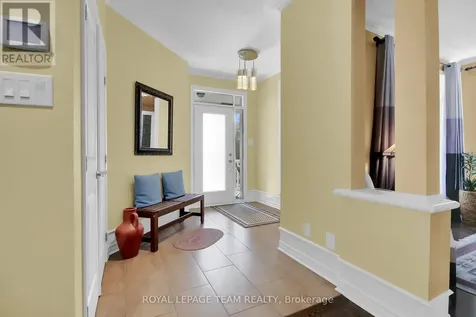 214 Davy Street Ottawa ON K2M 0H6