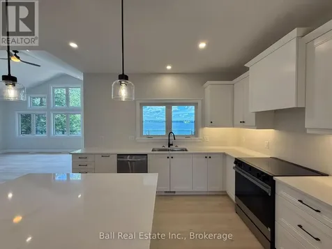 1380 Island View Drive Selwyn ON K0L 1T0