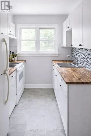 238 James Street East Cobourg ON K9A 1H7