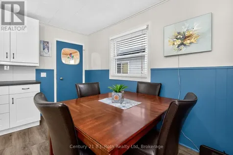 14 Wolfe Street Penetanguishene ON L9M 1B9