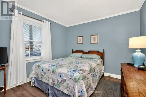 14 Wolfe Street Penetanguishene ON L9M 1B9
