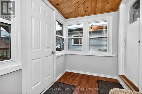 14 Wolfe Street Penetanguishene ON L9M 1B9
