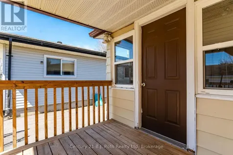 14 Wolfe Street Penetanguishene ON L9M 1B9