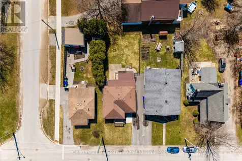 14 Wolfe Street Penetanguishene ON L9M 1B9