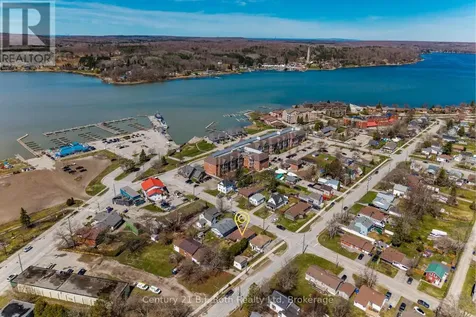 14 Wolfe Street Penetanguishene ON L9M 1B9