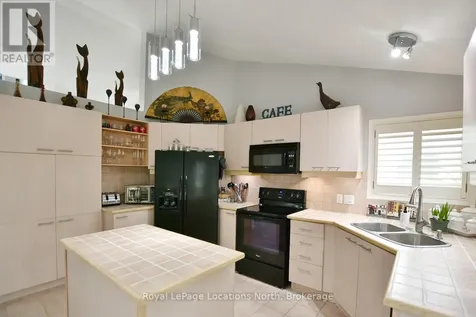 61 Barker Boulevard Collingwood ON L9Y 4W4