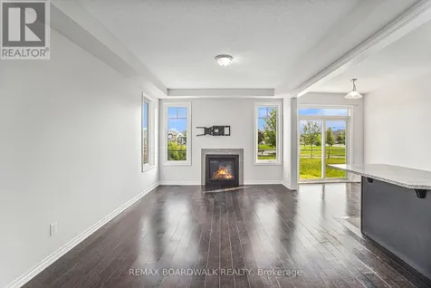 628 Monardia Way Ottawa ON K4A 1C8