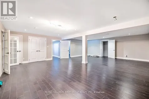 15 Shepherd Road Whitby ON L1M 1G8